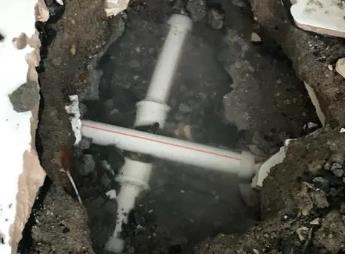 前郭尔罗斯阳台漏水维修公司为您分享楼上楼下漏水怎么处理